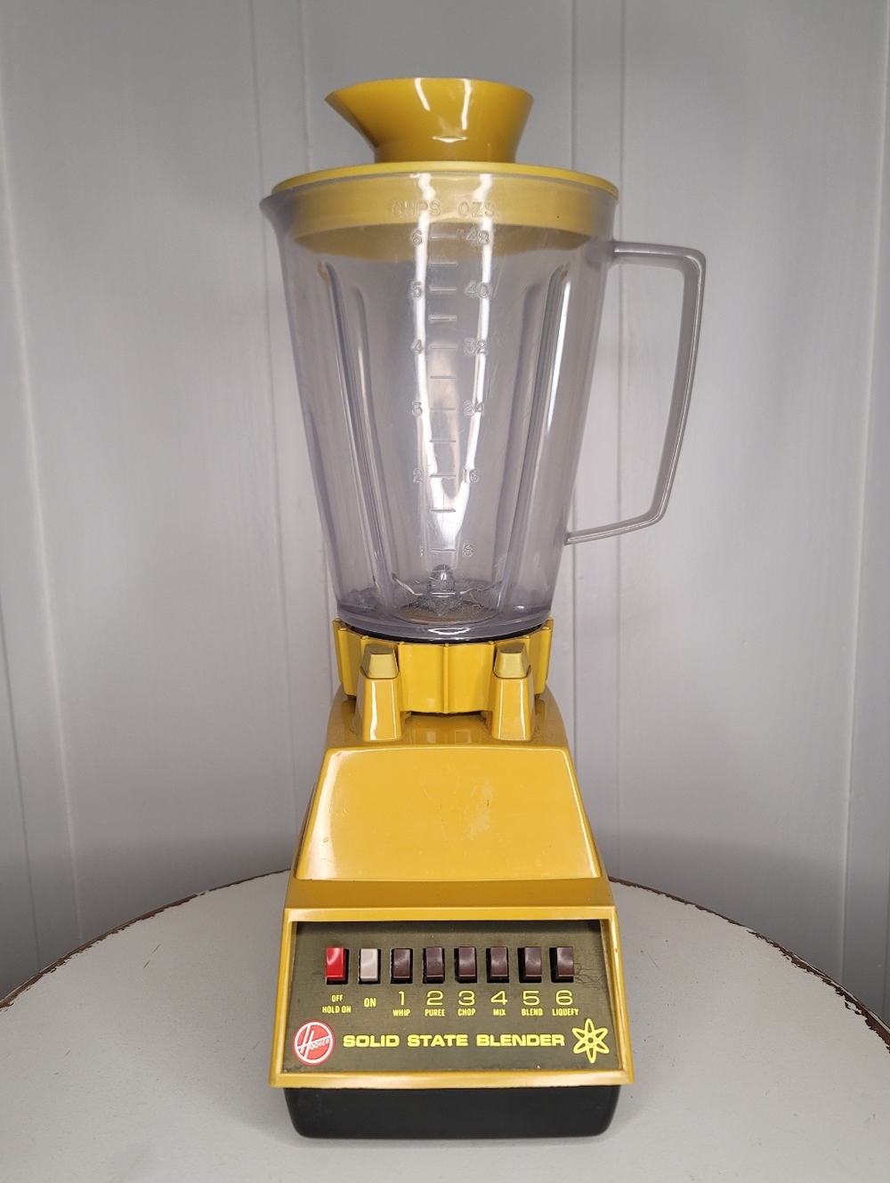 Hoover Solid State Blender in Mustard Yellow